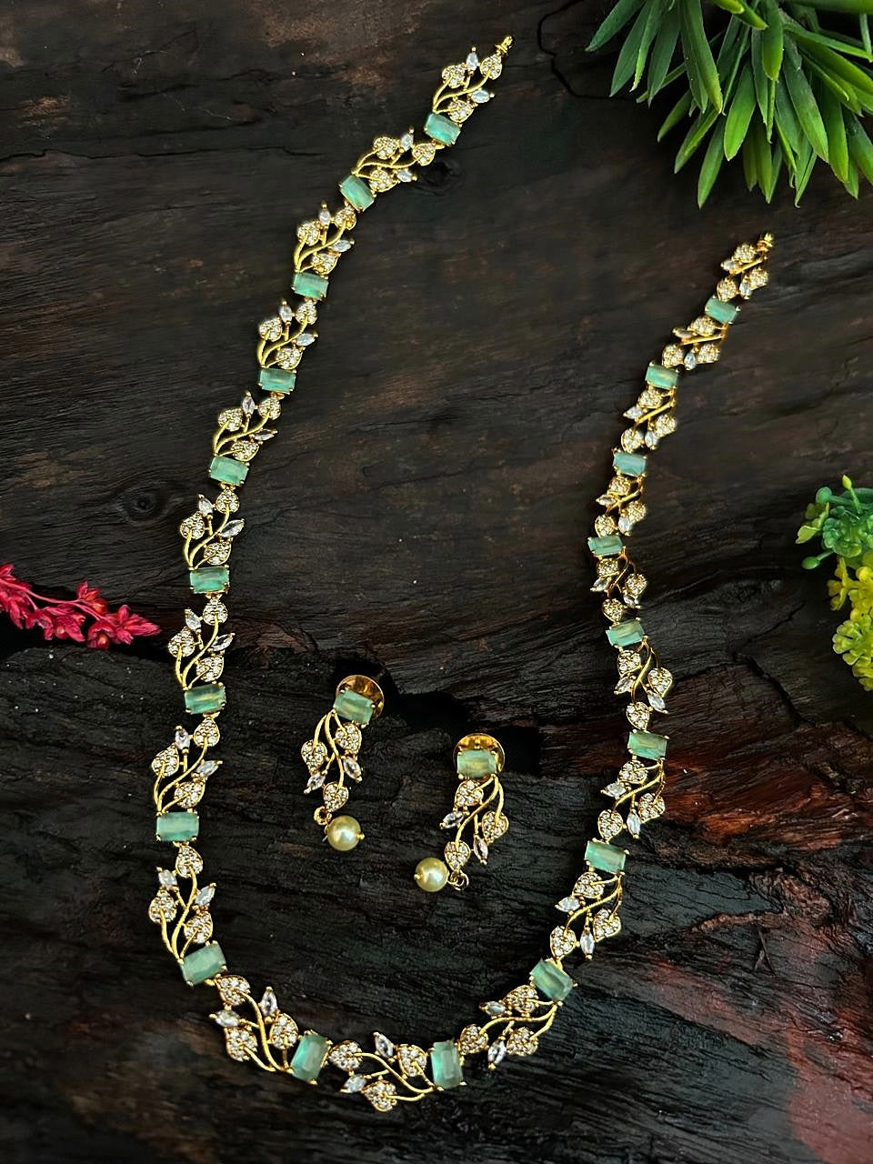 Gold Plated Leaf Motif Coloured stones Necklace Set