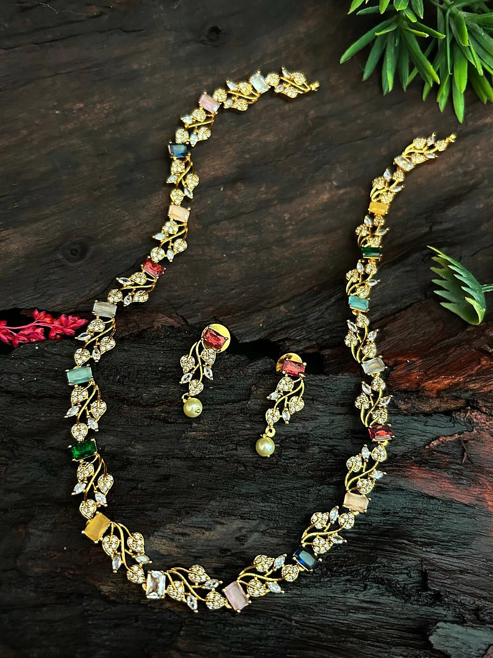 Gold Plated Leaf Motif Coloured stones Necklace Set