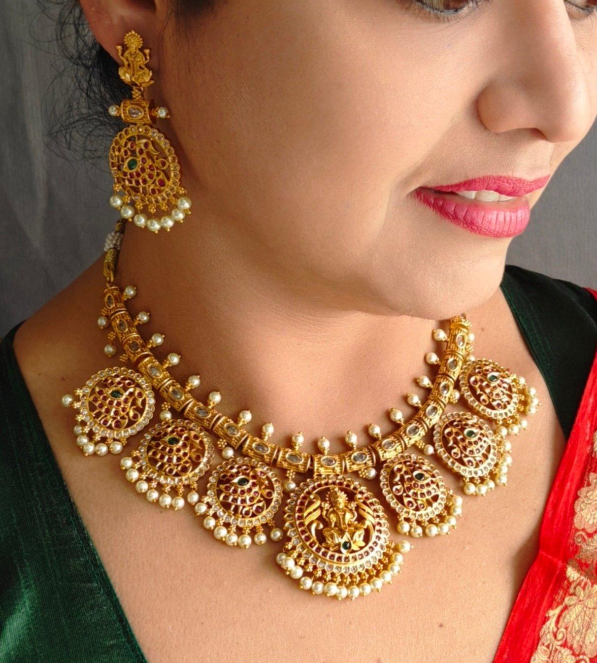 Premium Quality Short necklace set with Laxmi Stone