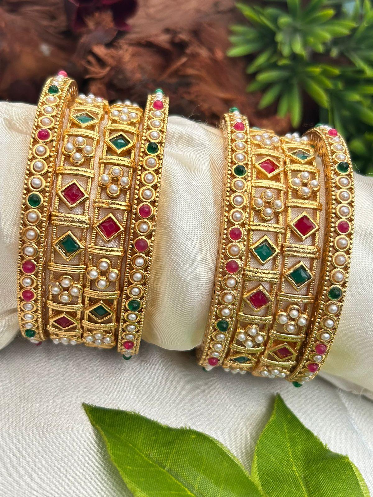 Set of 8 Bangles