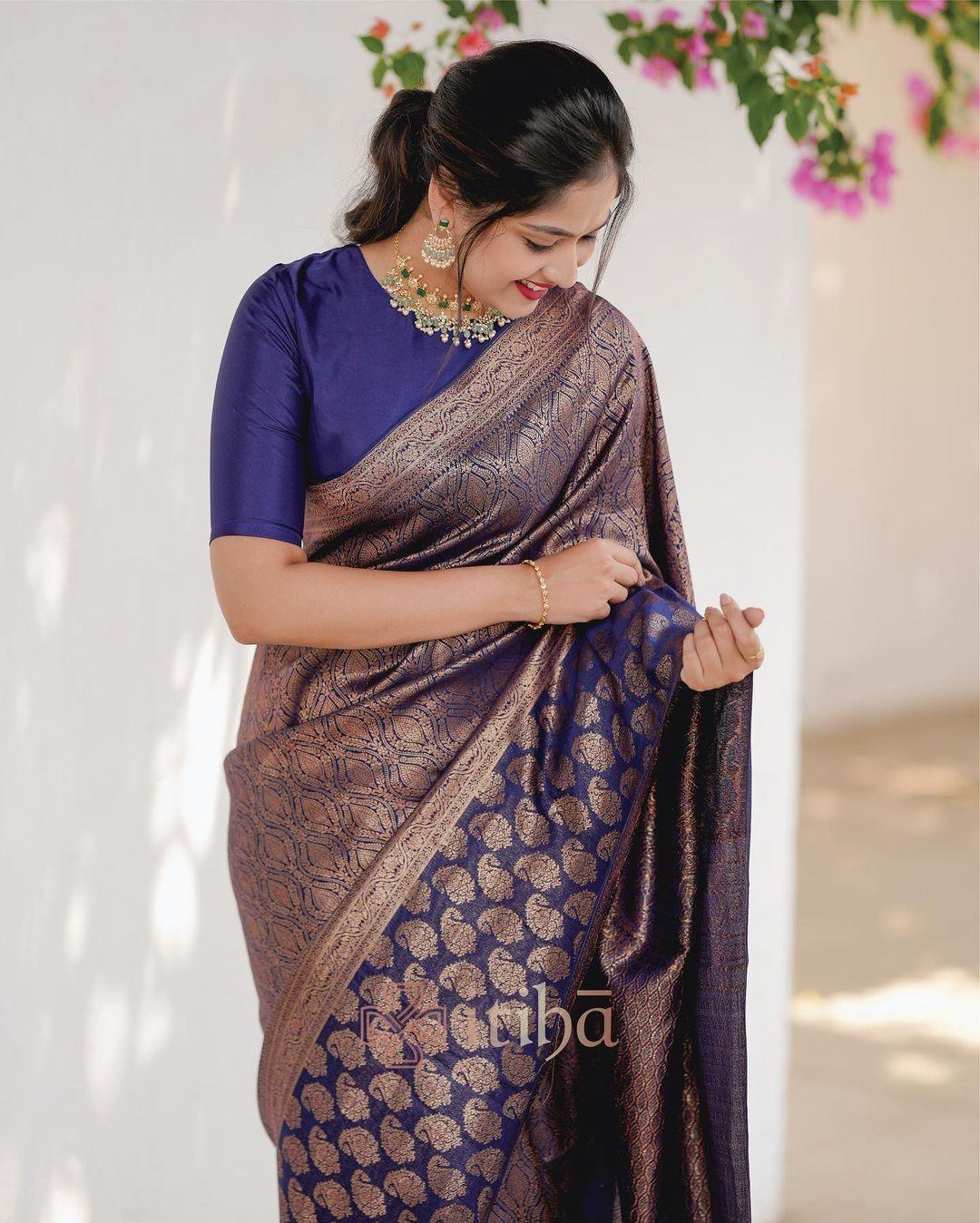 Beautiful Pallu & Jacquard Weaving Work On All Over The Saree 19800N - Griiham