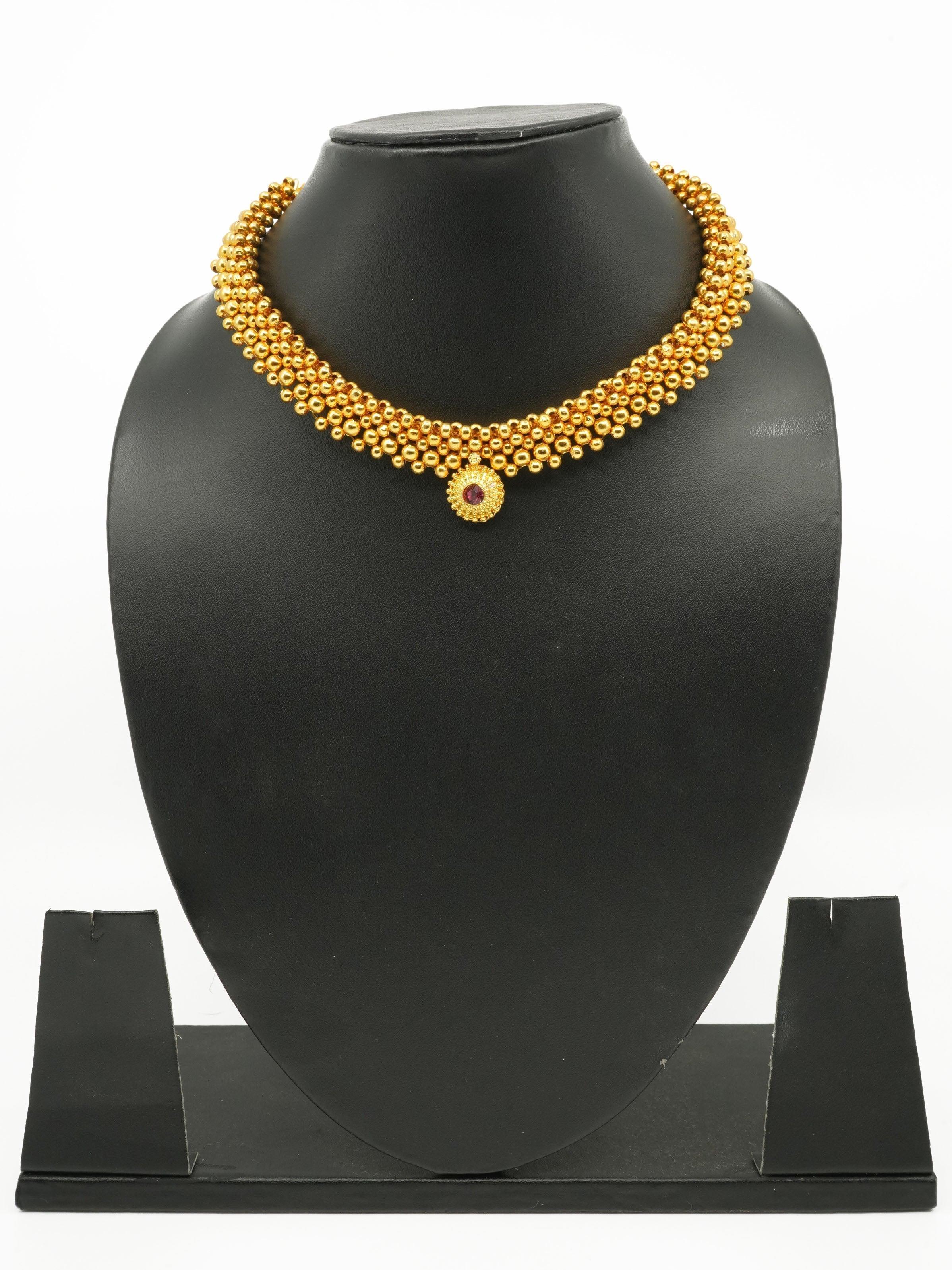 Gold Finish Short necklace Maharastra Thusi 11005N - Griiham