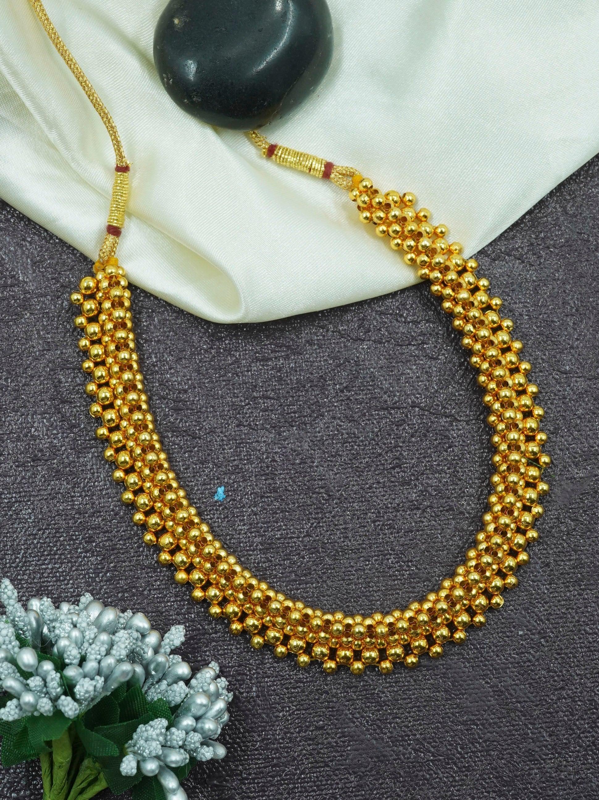 Gold Finish Short necklace Maharastra Thusi 11011N - Griiham