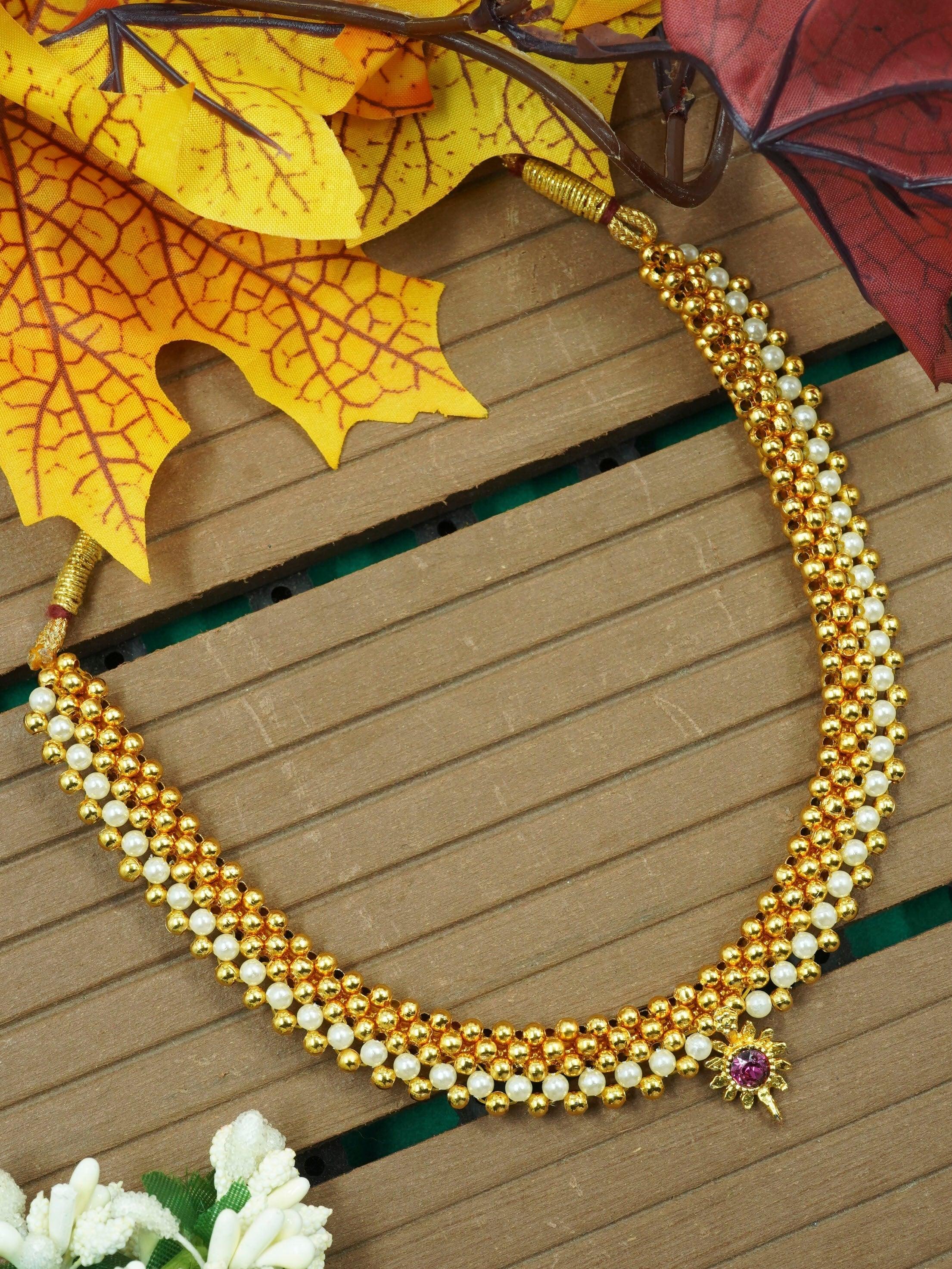 Gold Finish Short necklace Maharastra Thusi 11012N - Griiham