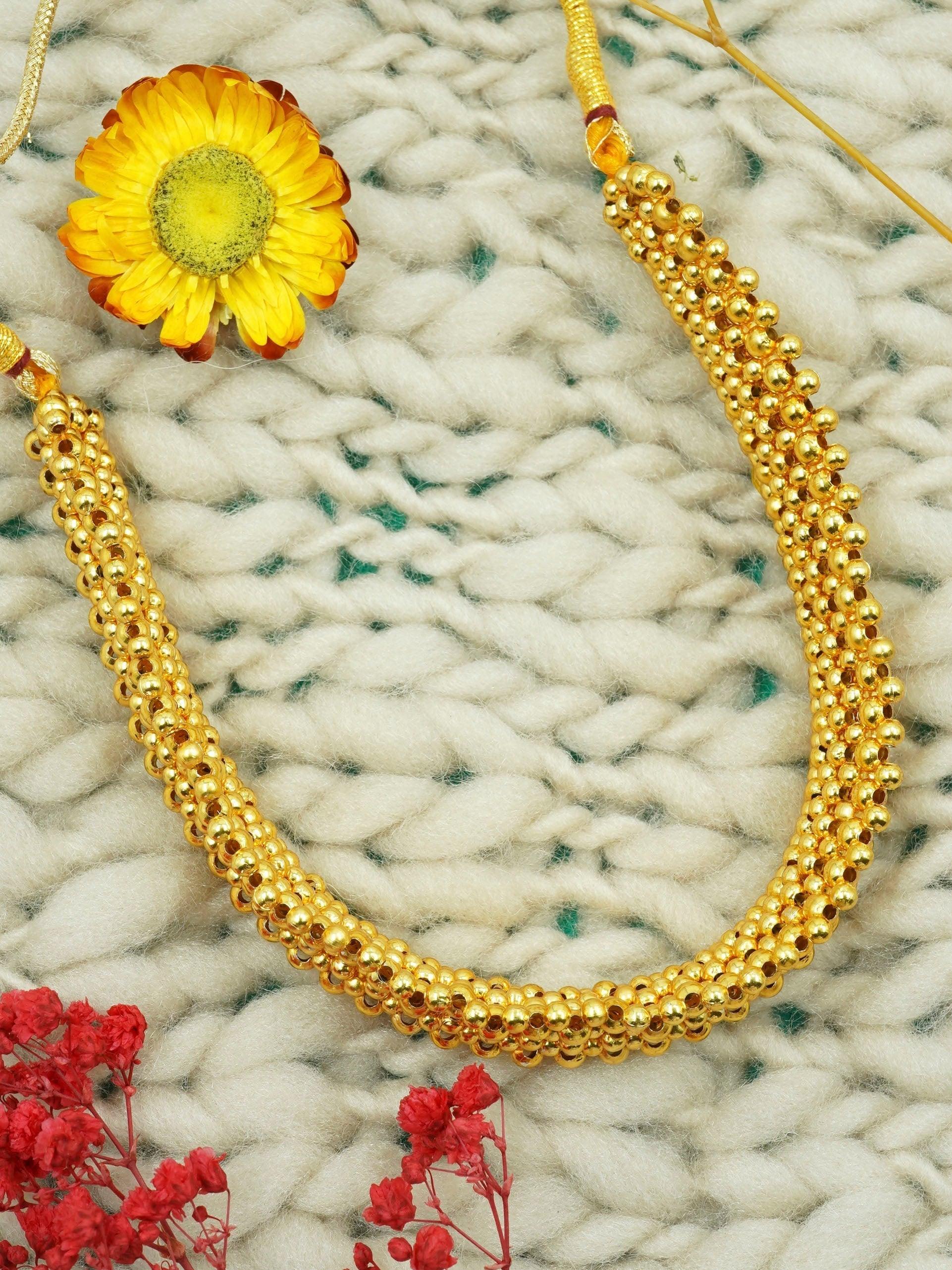 Gold Finish Short necklace Maharastra Thusi 11015N - Griiham