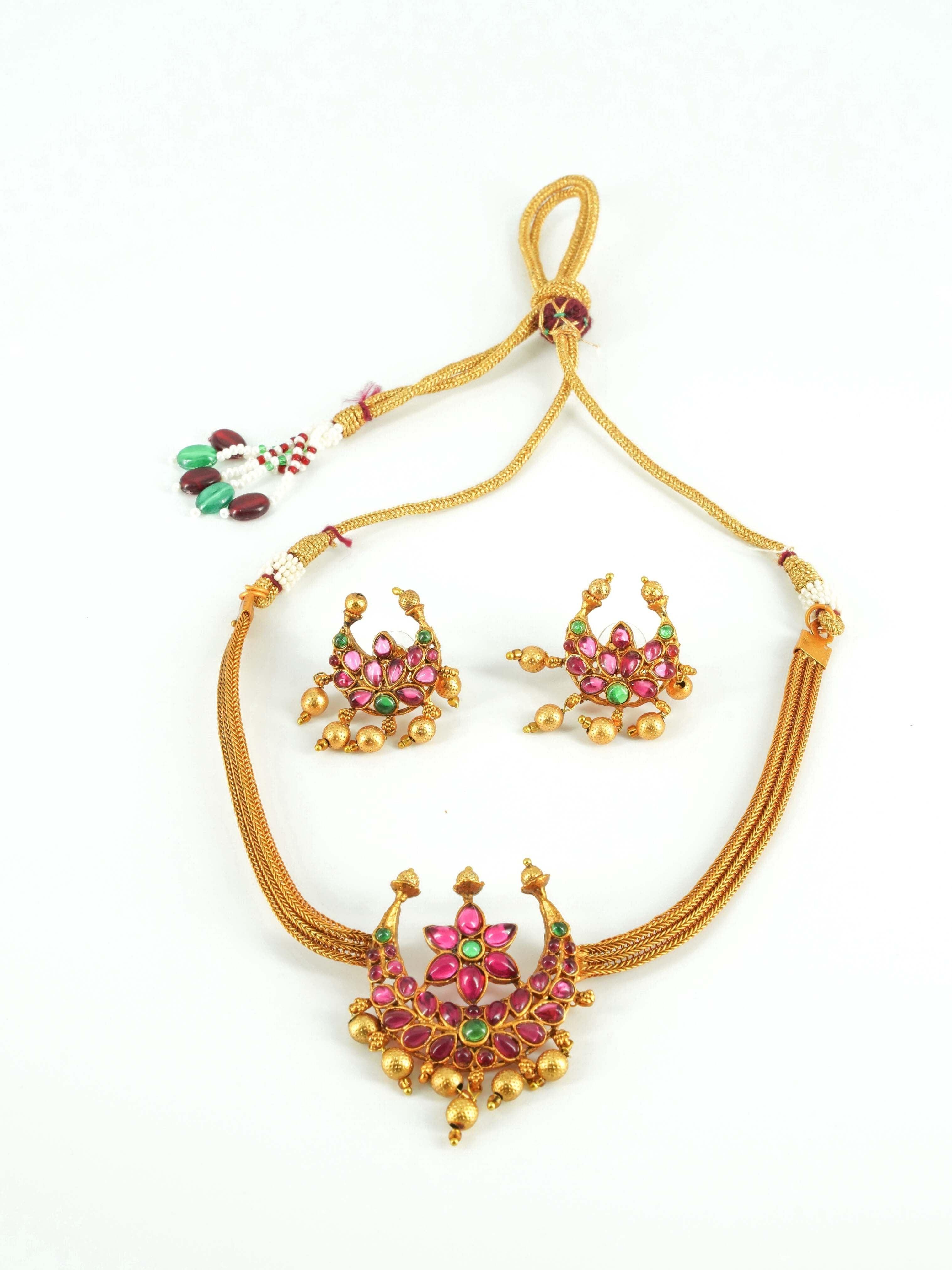 Gold Plated Chandbali design Cute Choker Set 9299N - Griiham