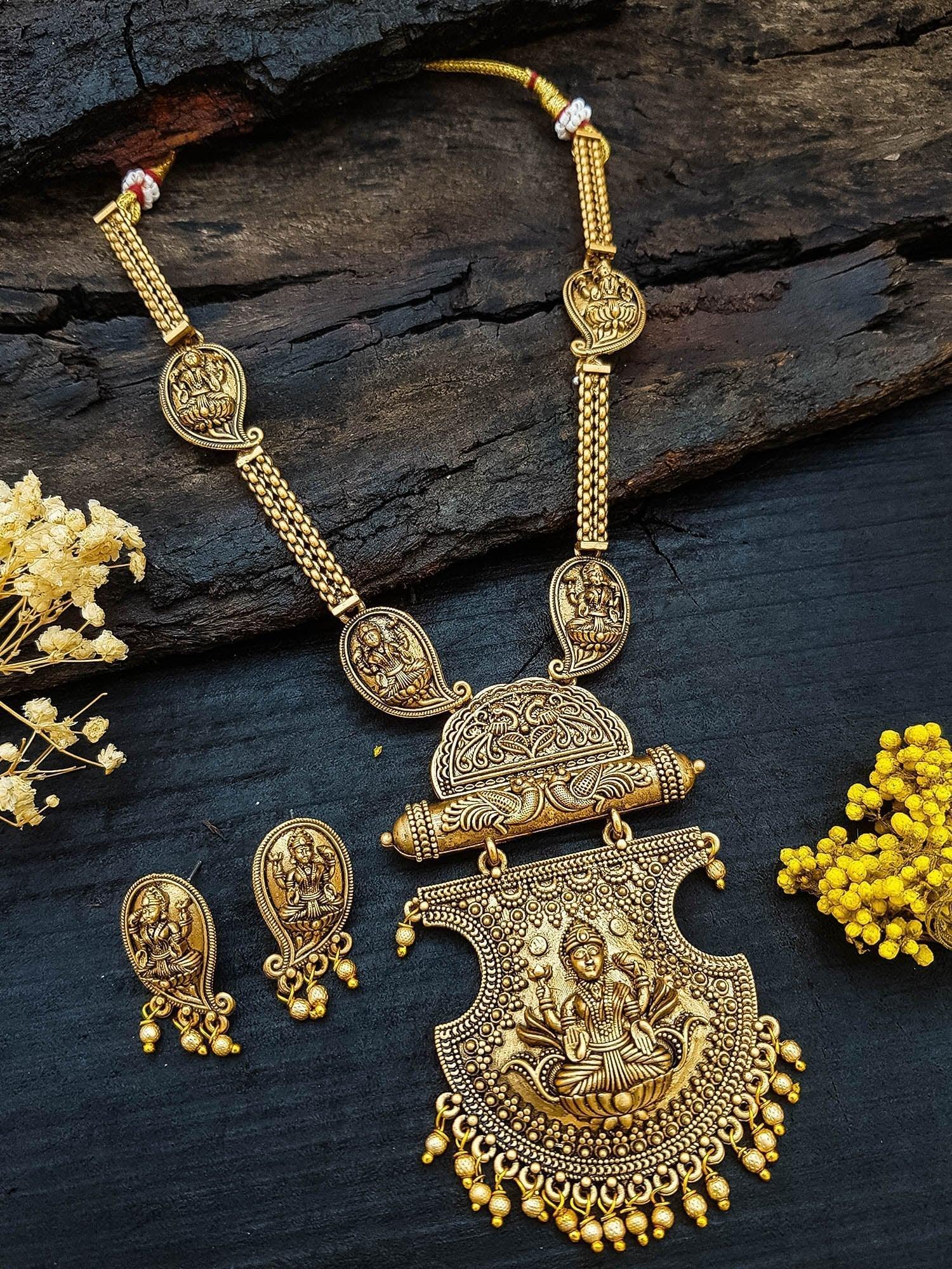 Gold Plated Elegant Necklace Set