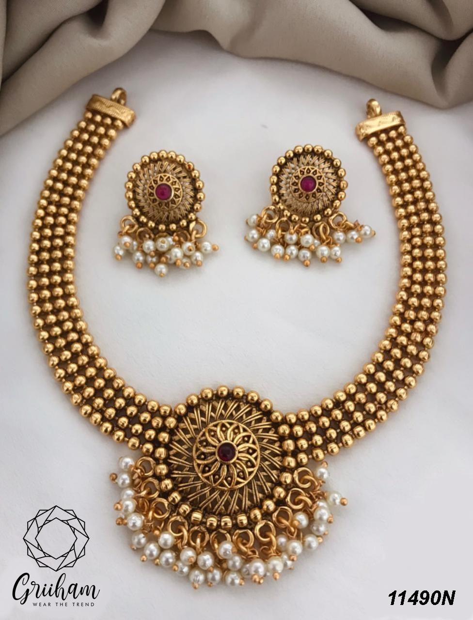 Gold Plated Elegant Necklace Set with kempu stones 11490N - Griiham