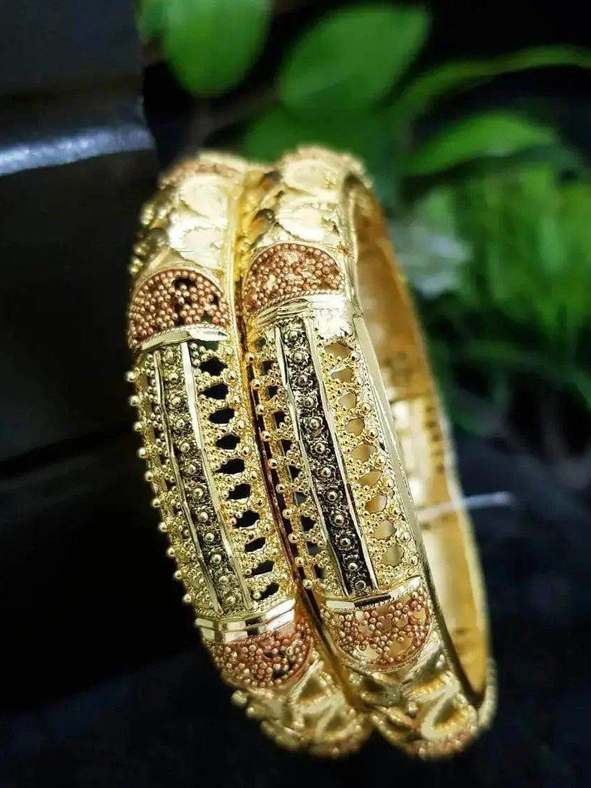 Gold Plated Set of 2 bangles