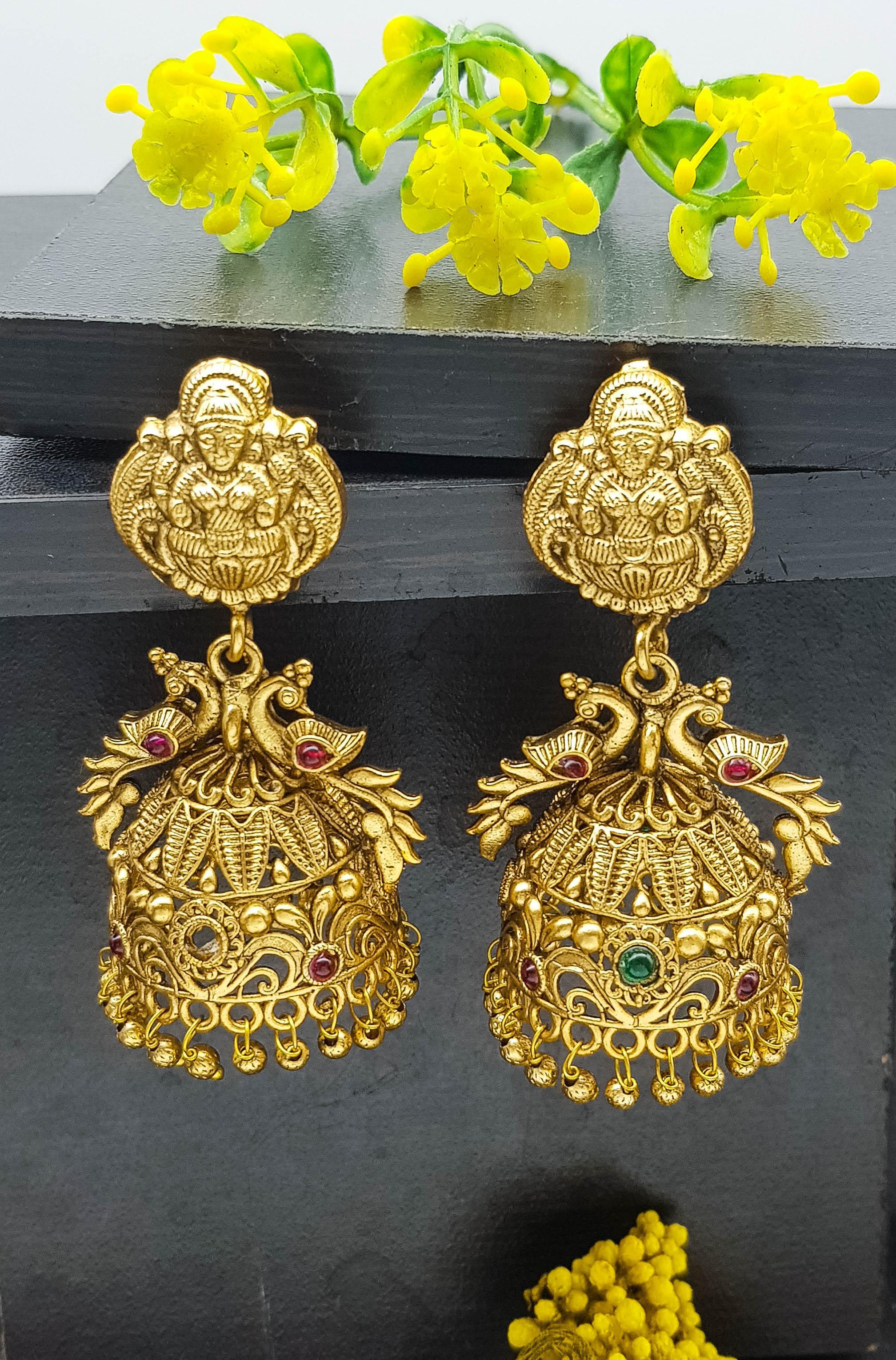 Gold plated Classic design Jhumka Earrings