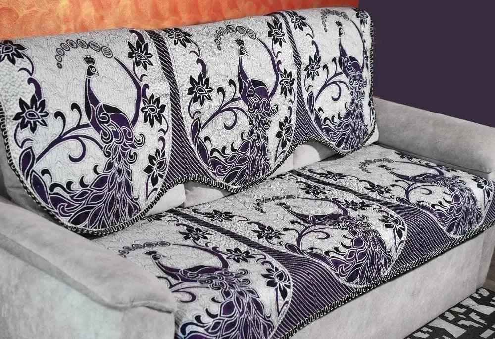 Griiham Anti-Skid Jacquard Sofa Cover Royal Peacock Design Wine and Black Colour - (3+1+1) AT06