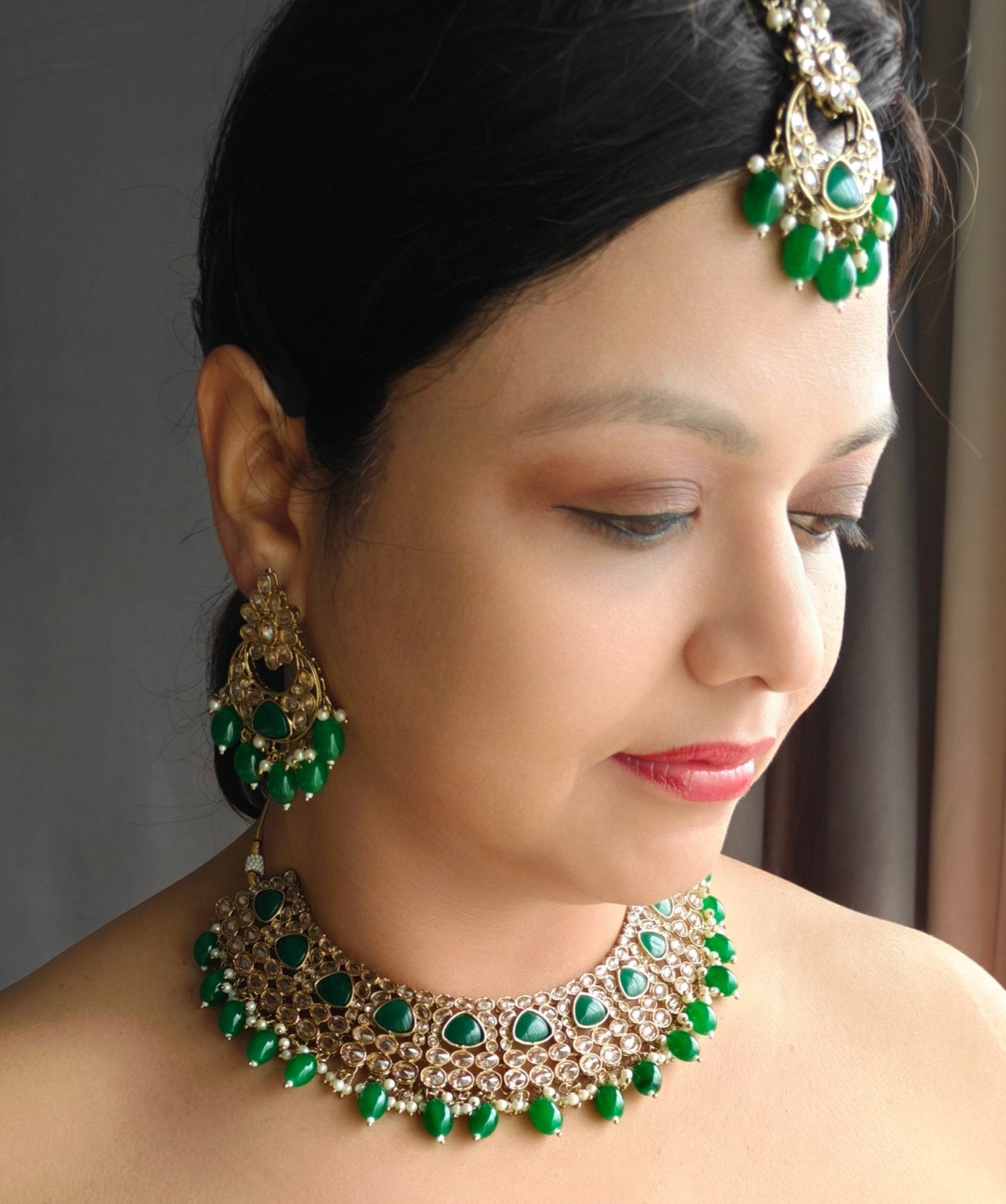 Designer Monalisa colored stones Necklace set with tikka