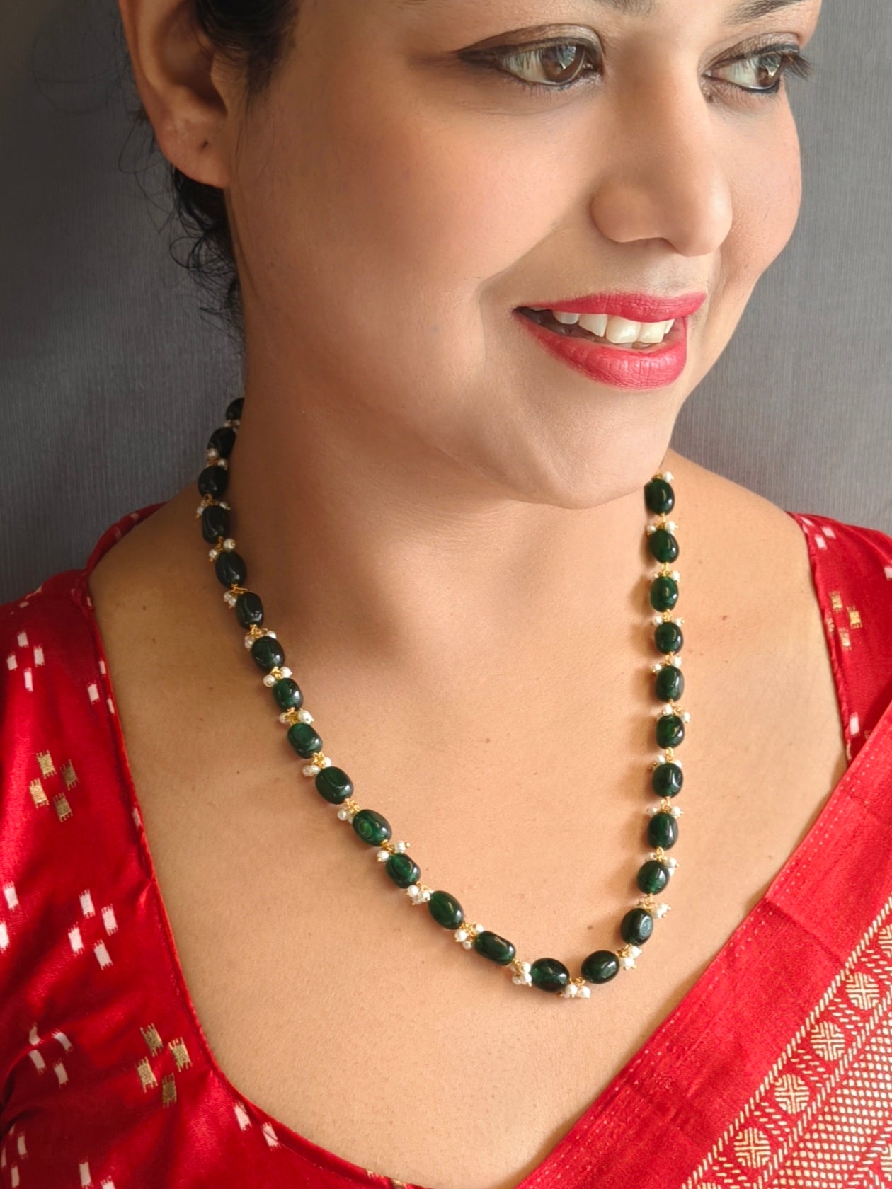 Natural African jade Tumbled Stone with Pearls beads Mala Necklace Set