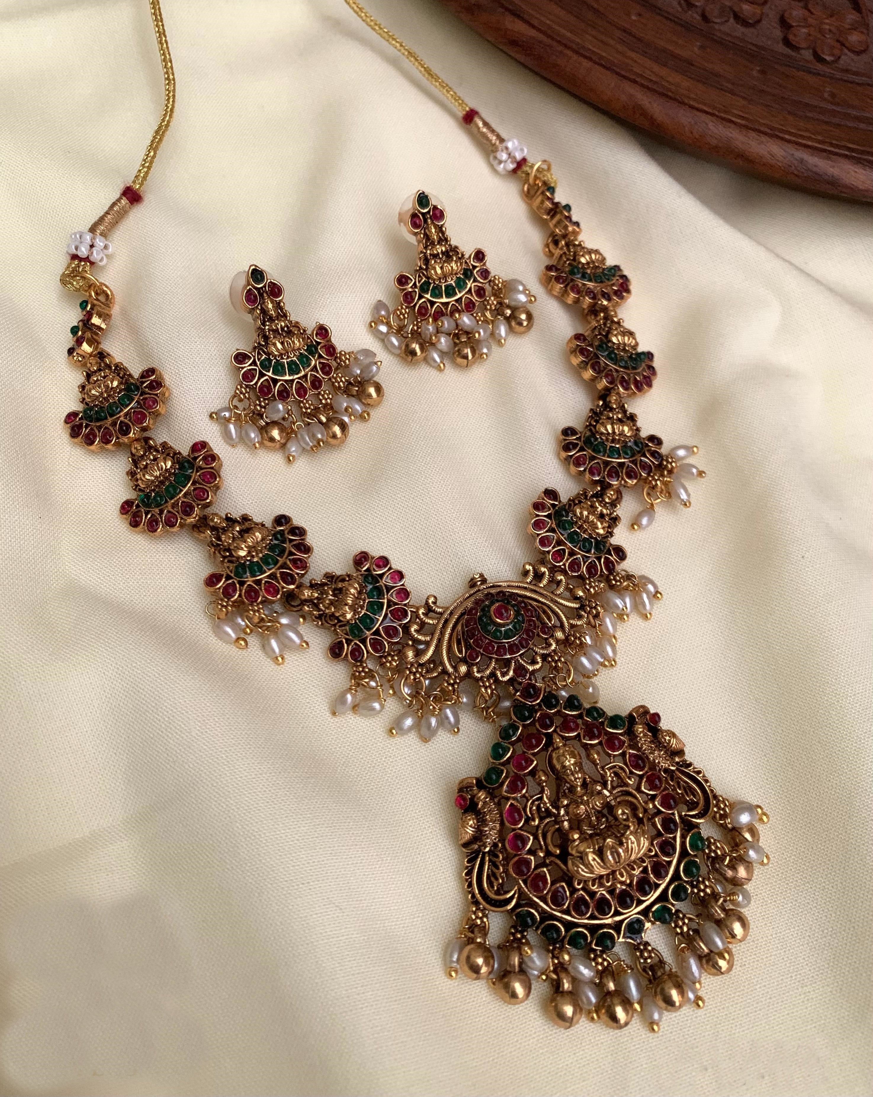 Gold Plated Classic Medium Size Temple Necklace Set