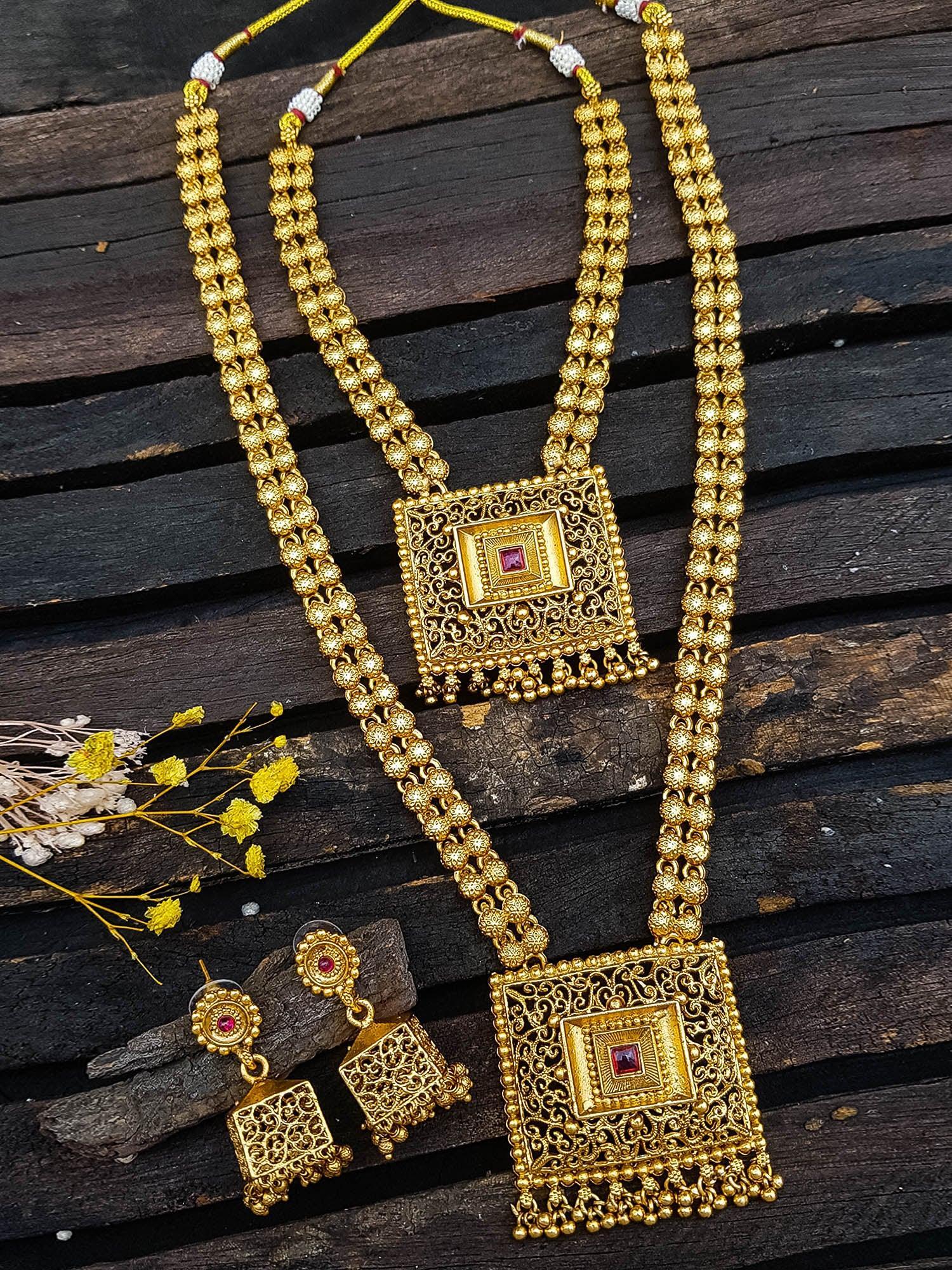 Antique Premium Gold finish necklace Combo set