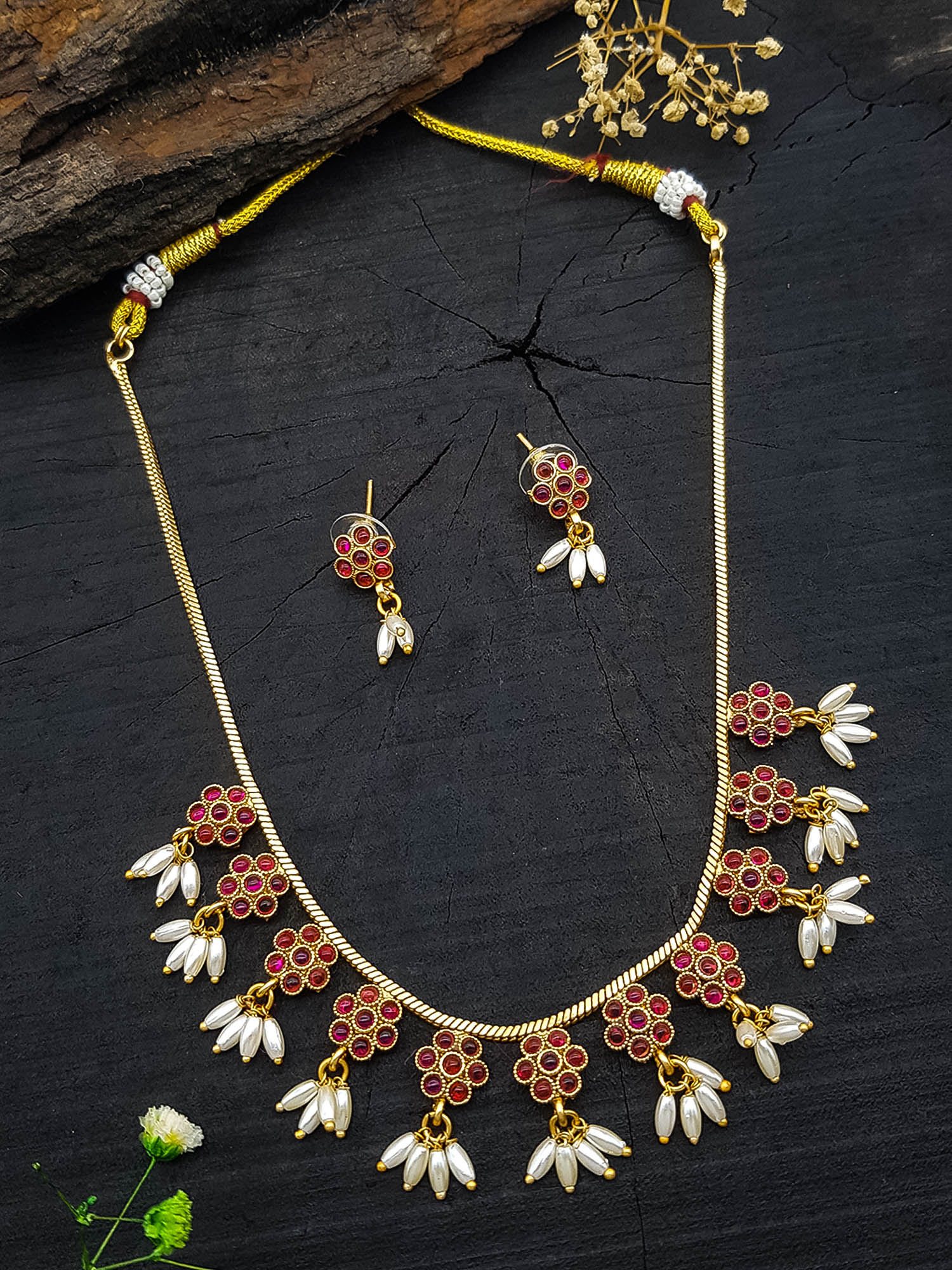 Gold Plated Floral Delicate Necklace set with pearls