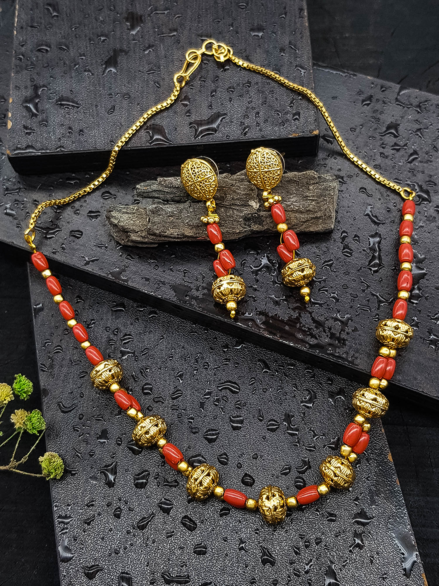 Gold Plated In Coral Beads Necklace Set