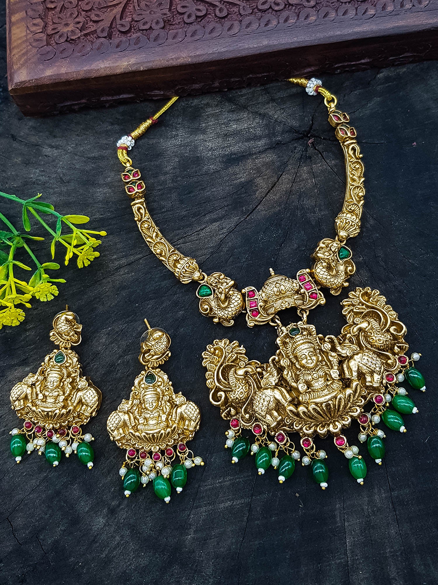 Gold plated Multicolor with pearl Necklace Set