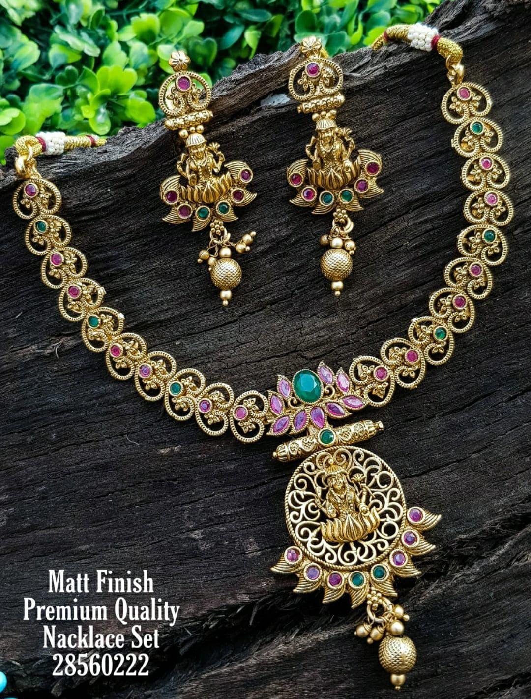 Premium Antique Gold Finish Laxmi motif with Leaf Pattern