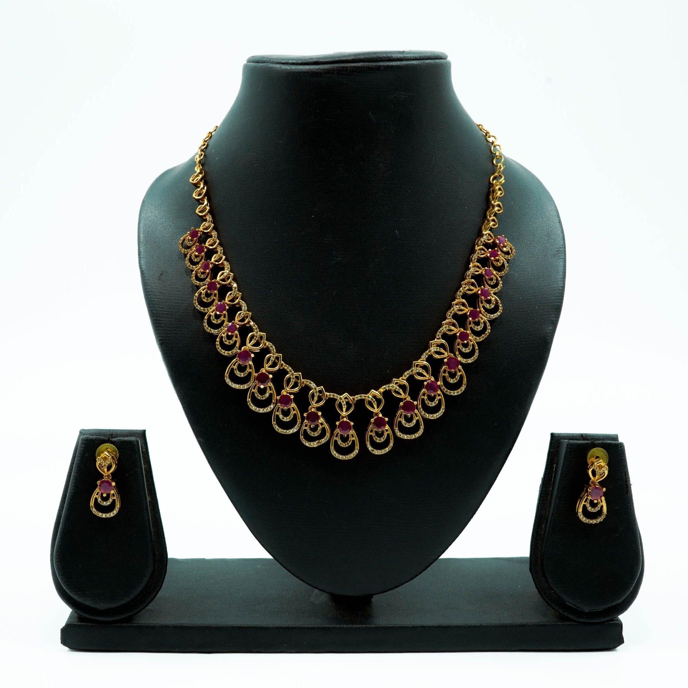 Sayara Collection Drop pattern Necklace Set - Griiham