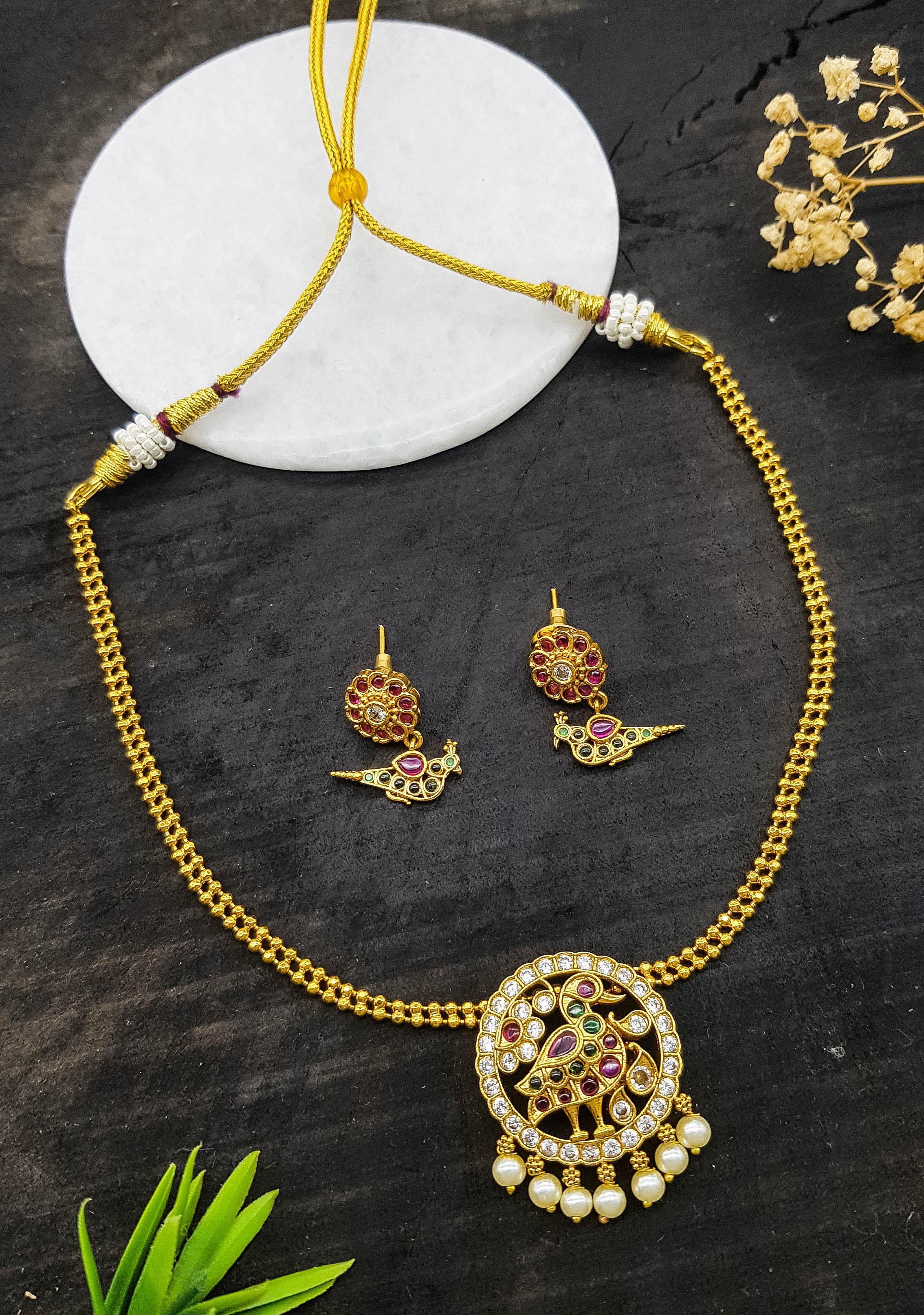 Trendy Necklace Set with Stones