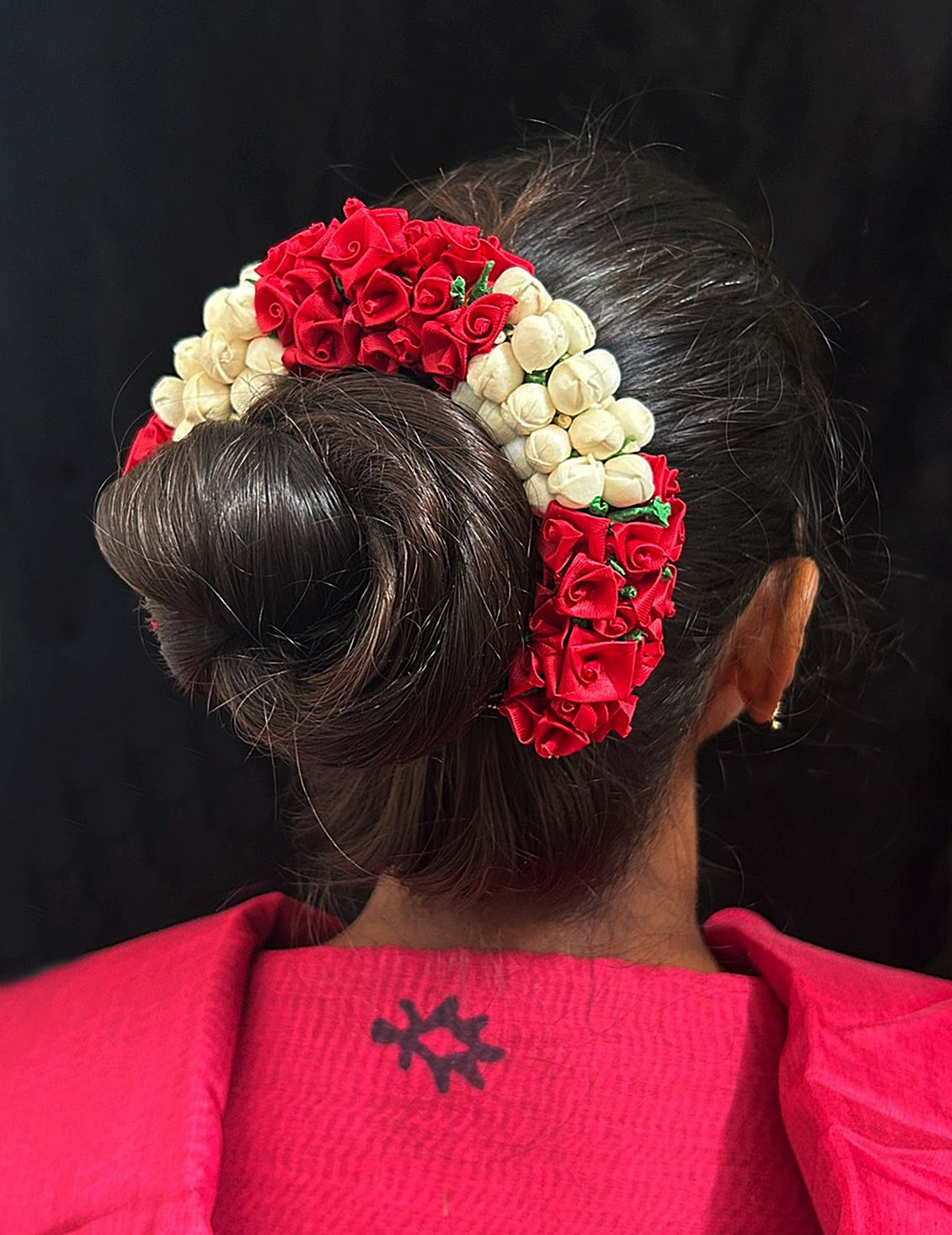 Hair Bun flower artificial arch