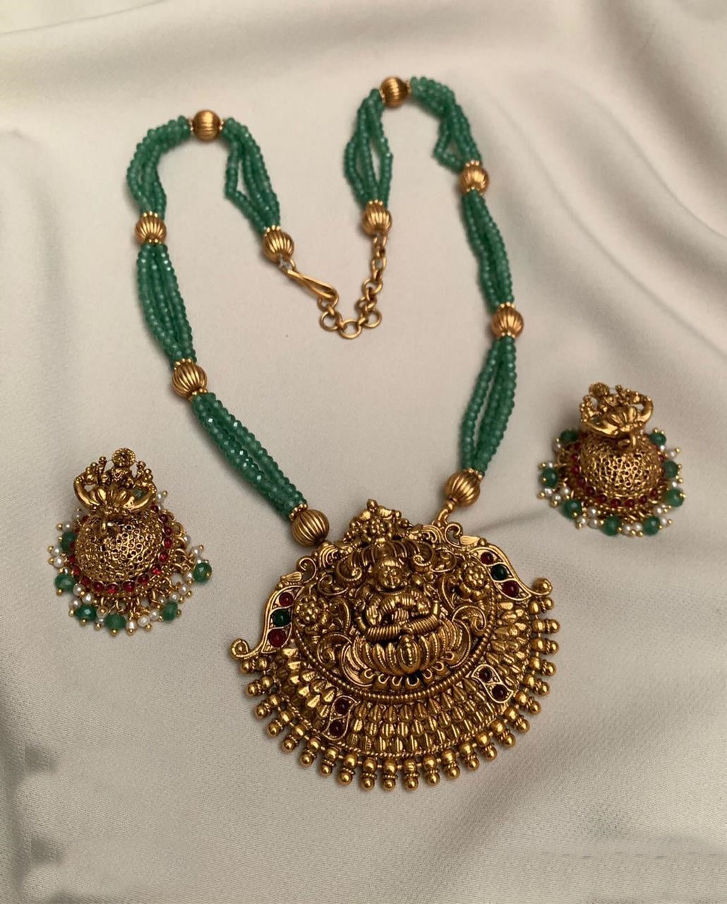 Gold Plated Necklace Set in green crystal