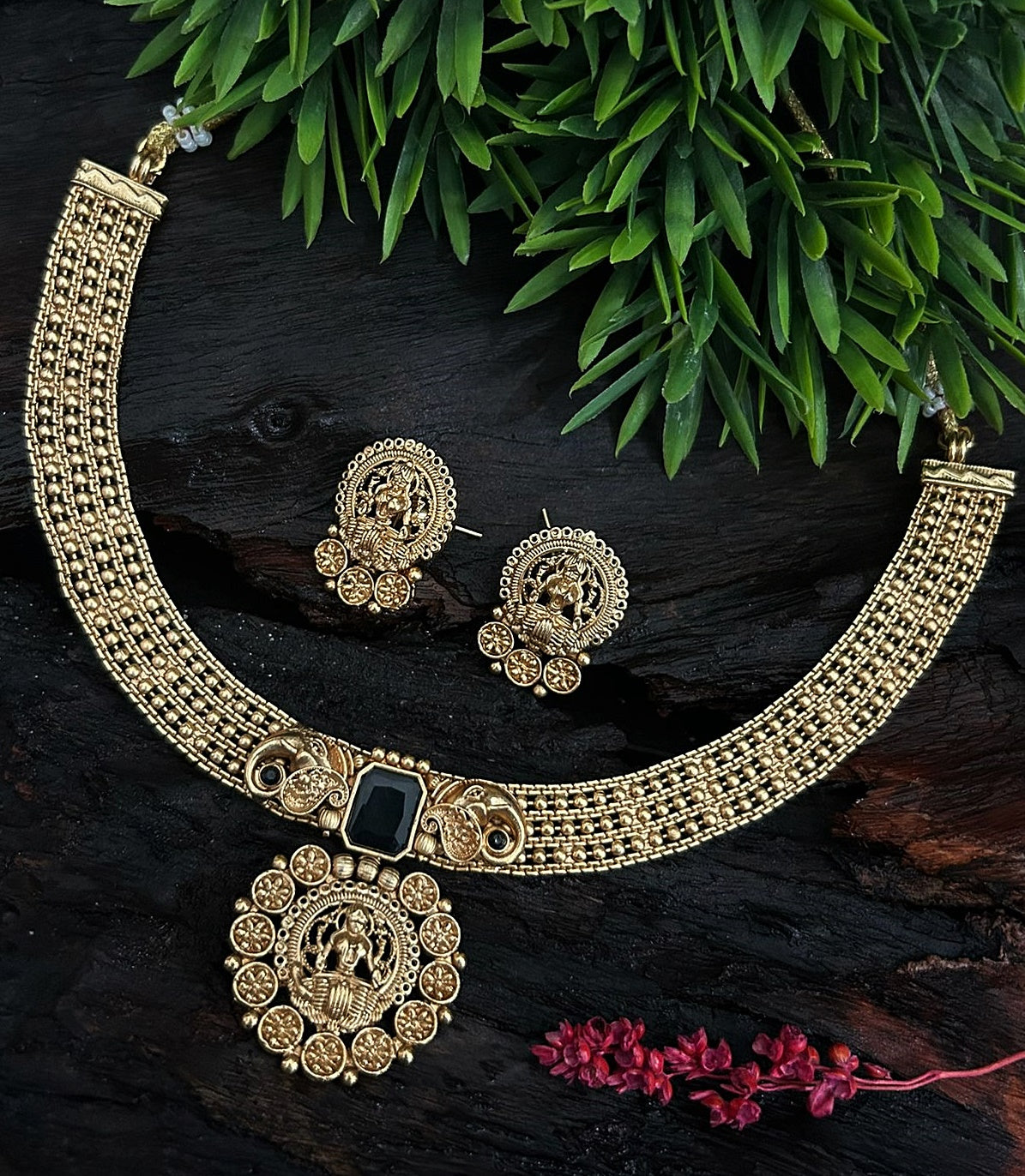 Premium Gold Finish necklace Set