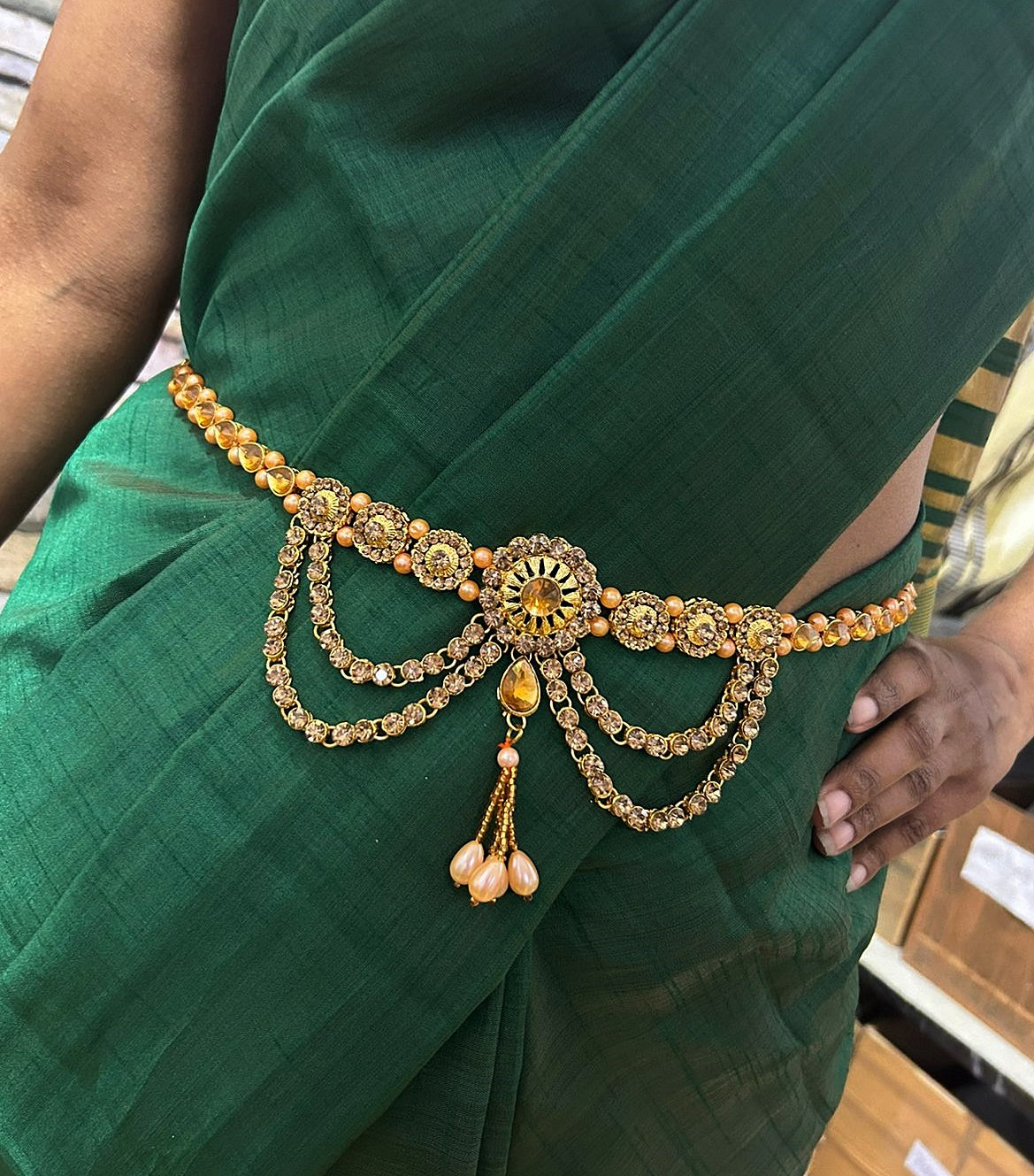 Gold Plated Designer adjustable Waistbelt / vadiyannam with fancy stone