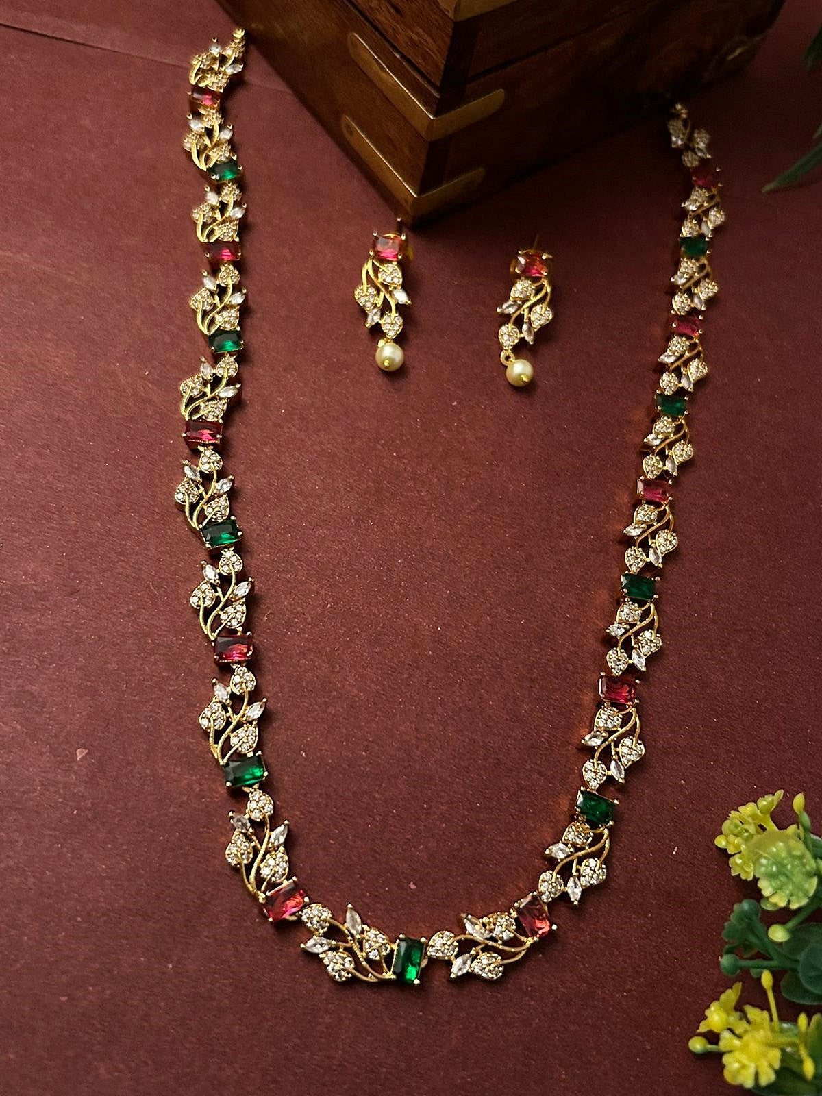 Gold Plated Leaf Motif Coloured stones Necklace Set