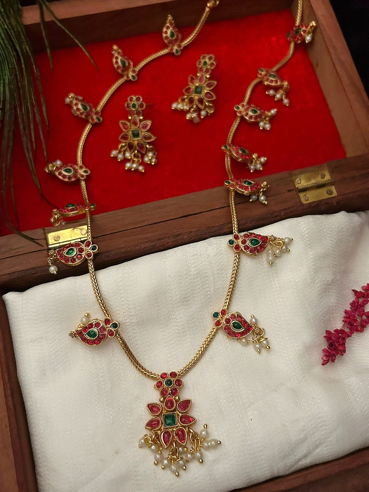 Gold plated Long necklace with Mango motif